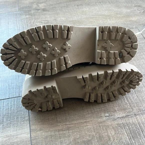 Steve Madden Rainier Lace Up Boot Sand Suede 7 - Picture 6 of 8